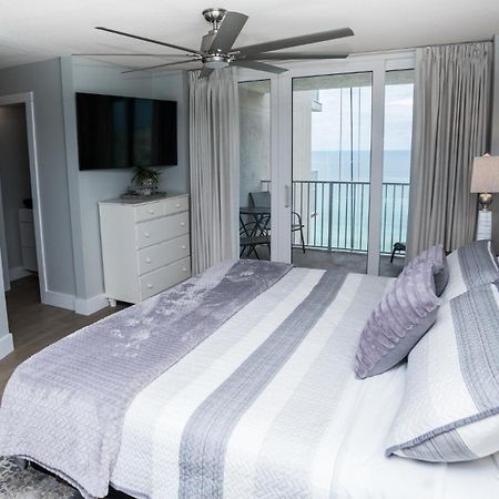 New Rental - 3Br 3Ba Corner Beachfront - 2024 Remodel - 3 Pools, Tiki Hut, Gym, Tennis Panama City Beach Exterior photo