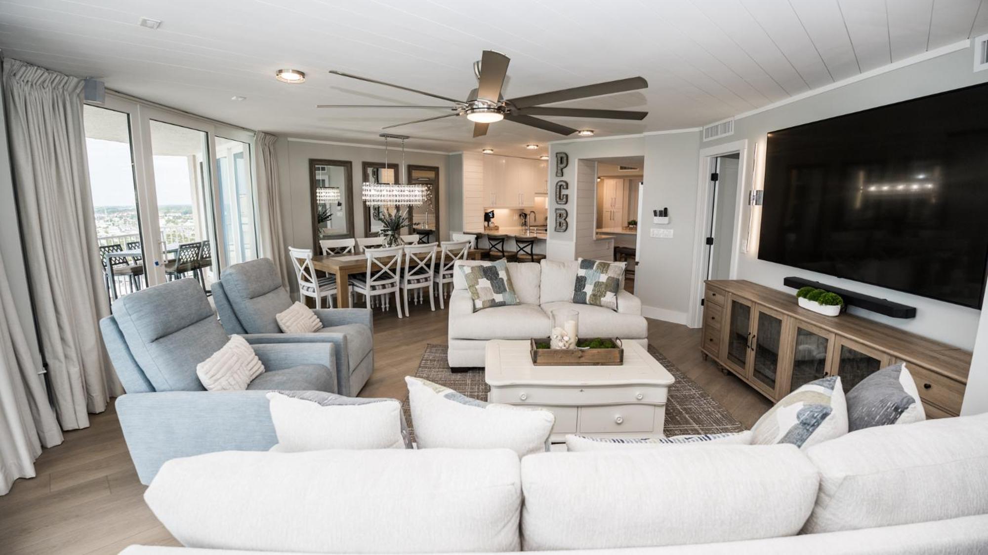 New Rental - 3Br 3Ba Corner Beachfront - 2024 Remodel - 3 Pools, Tiki Hut, Gym, Tennis Panama City Beach Exterior photo