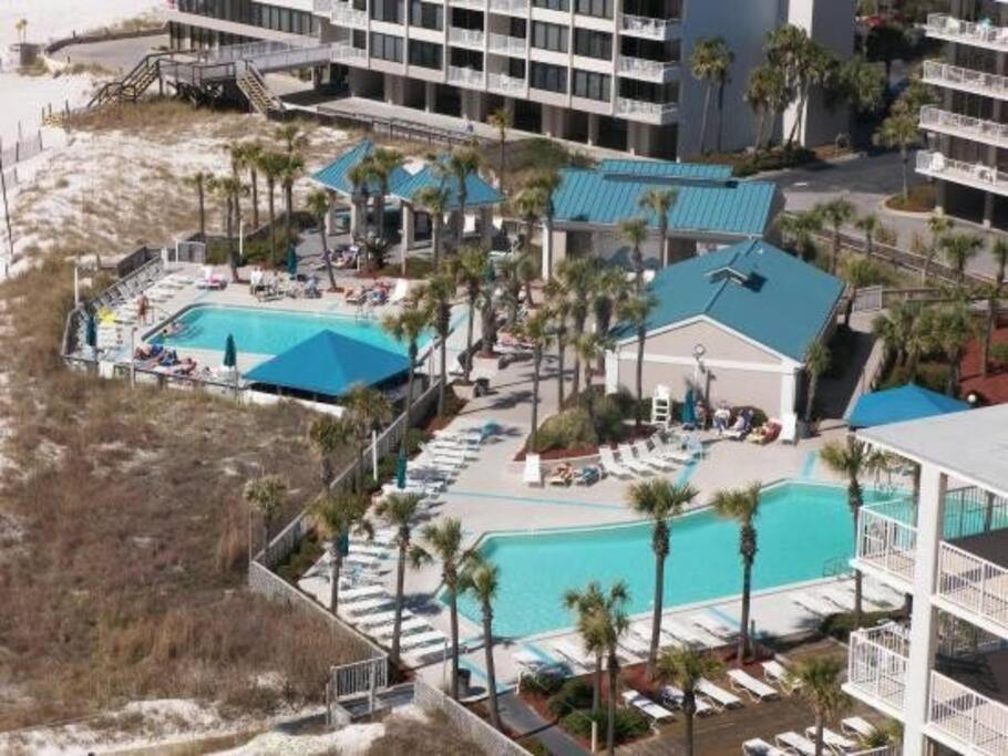 New Rental - 3Br 3Ba Corner Beachfront - 2024 Remodel - 3 Pools, Tiki Hut, Gym, Tennis Panama City Beach Exterior photo
